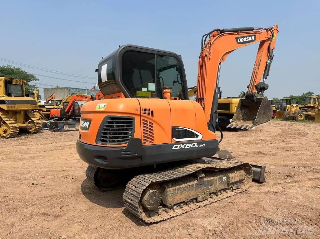 Doosan DX 60 Верижен екскаватор