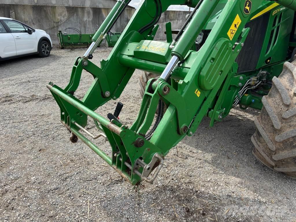 John Deere 6120M Трактори