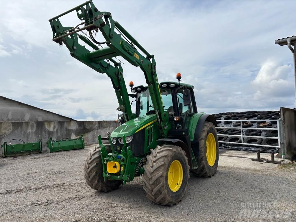 John Deere 6120M Трактори