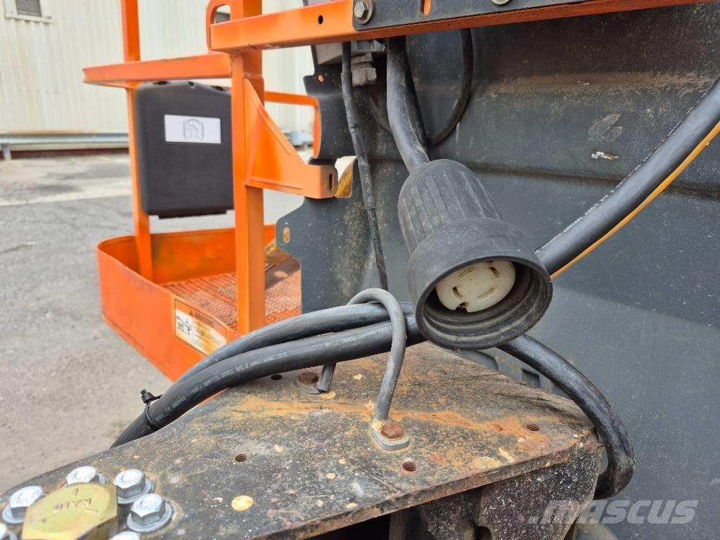 JLG 400 S Телескопични повдигачи
