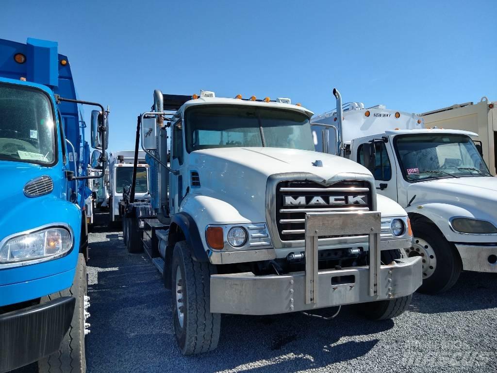 Mack GRANITE CV713 Камиони за отпадъци