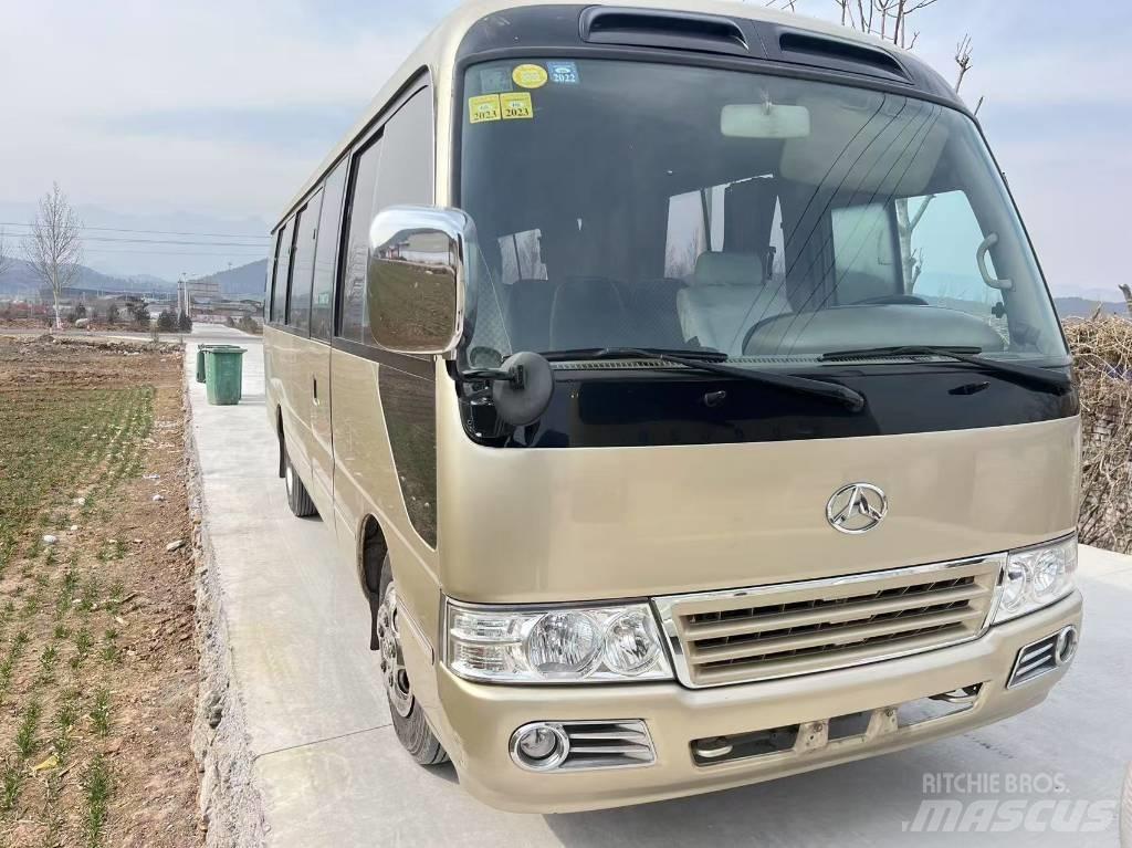 Toyota Coaster Bus Мини бусове