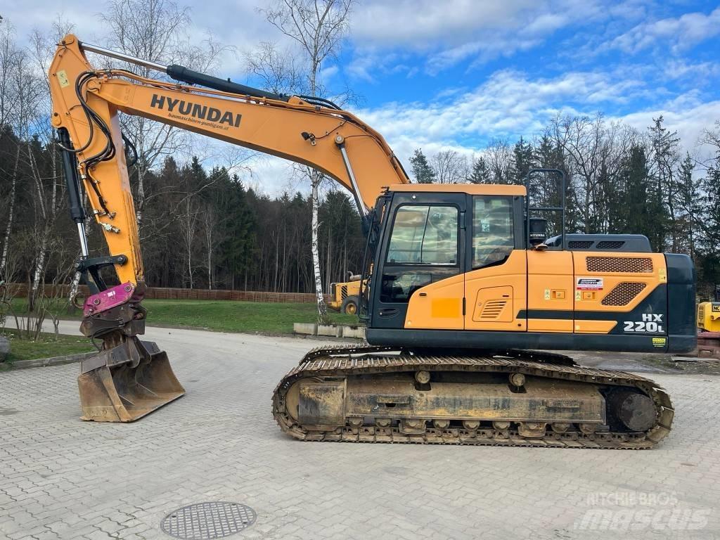 Hyundai HX 220 L Верижен екскаватор