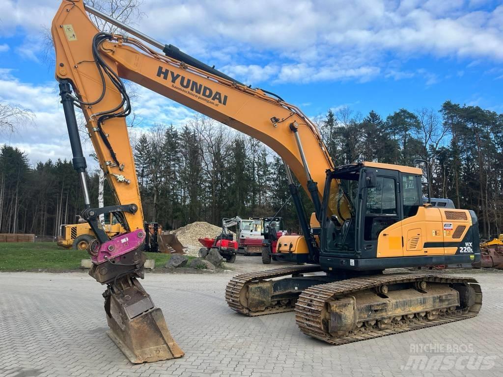 Hyundai HX 220 L Верижен екскаватор
