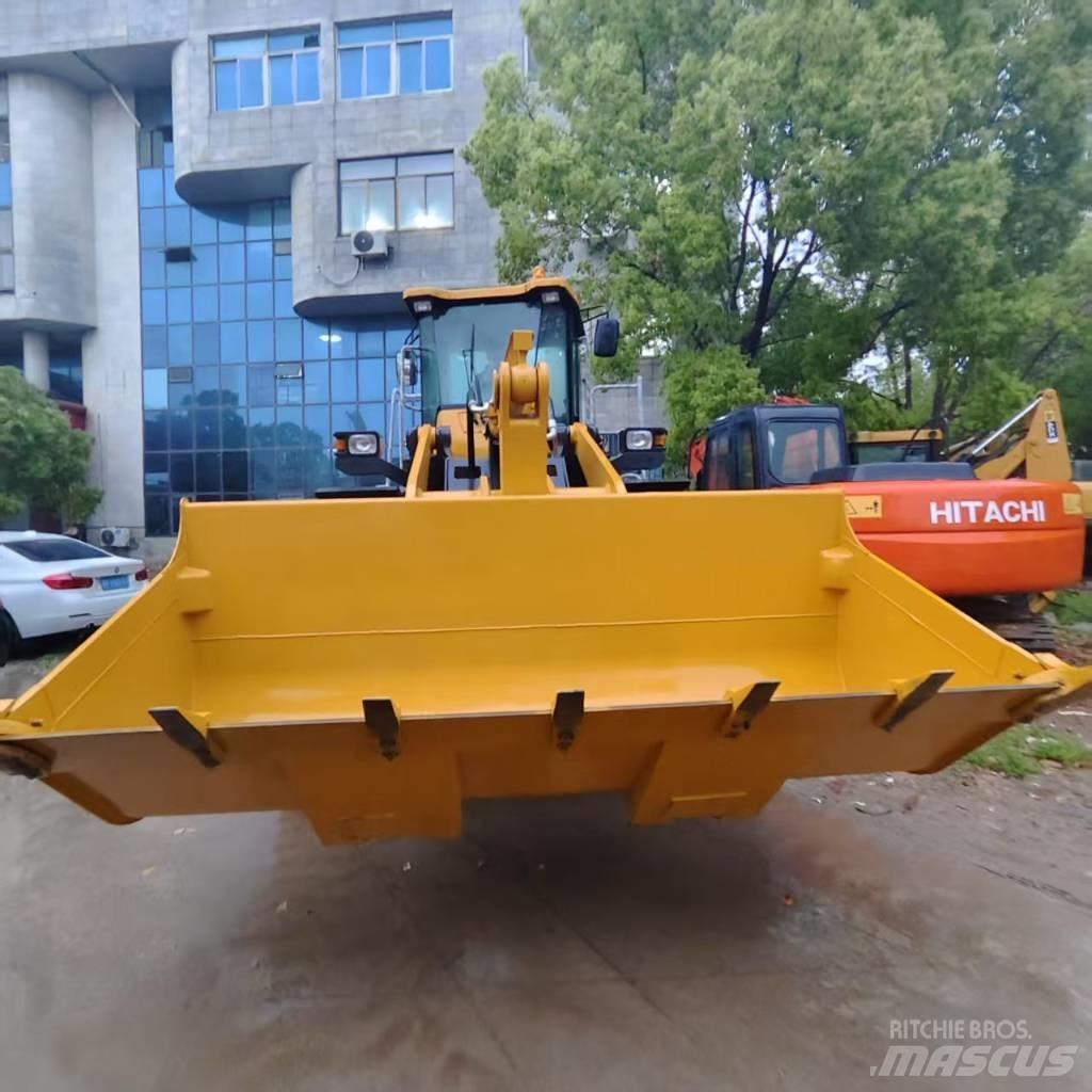 SDLG 958F Колесни товарачи