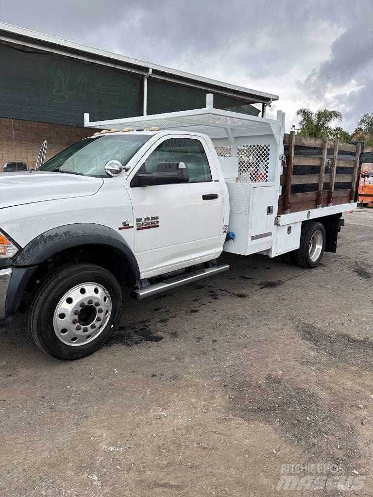 Dodge Ram 5500 Общински/универсални превозни средства

