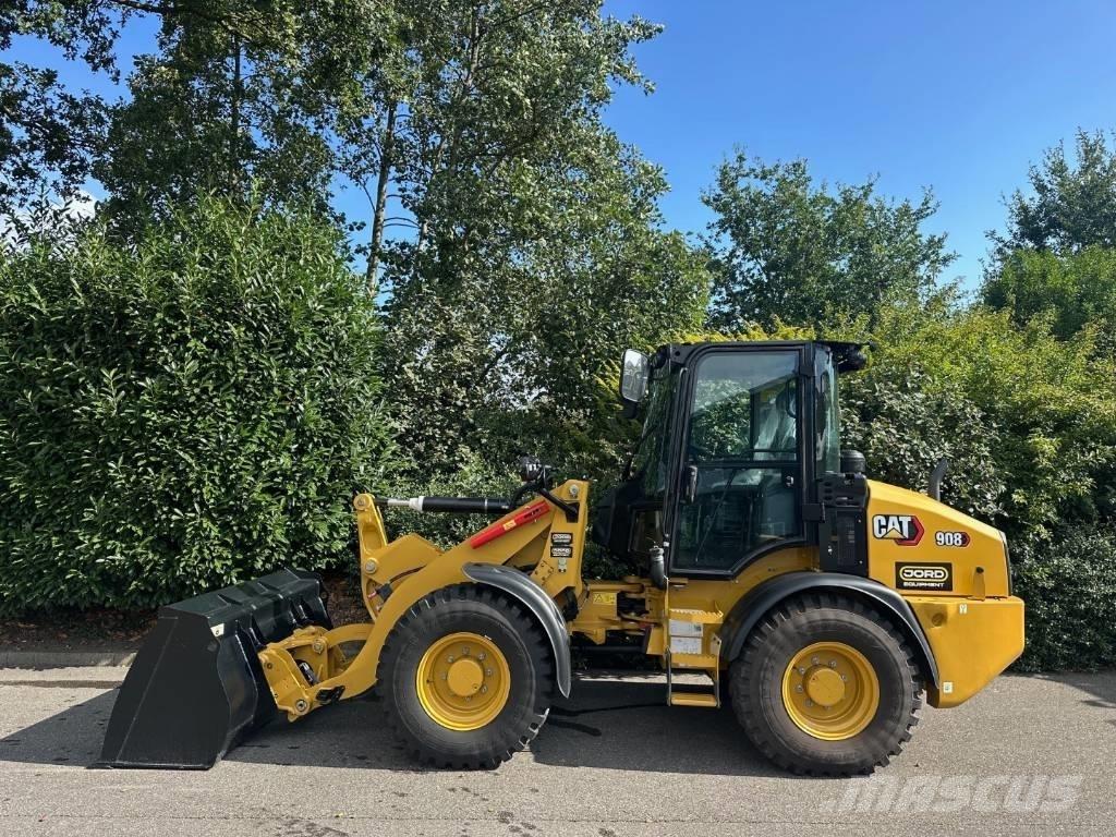 CAT 908 Колесни товарачи