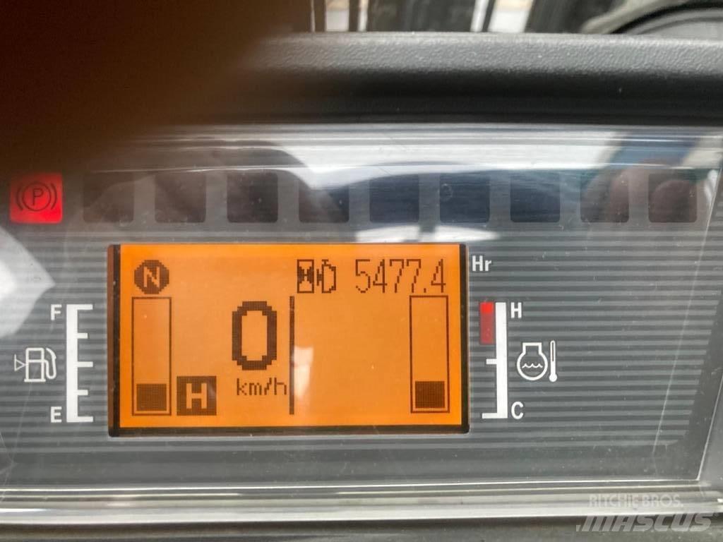 Mitsubishi FD 50 Дизелови камиони