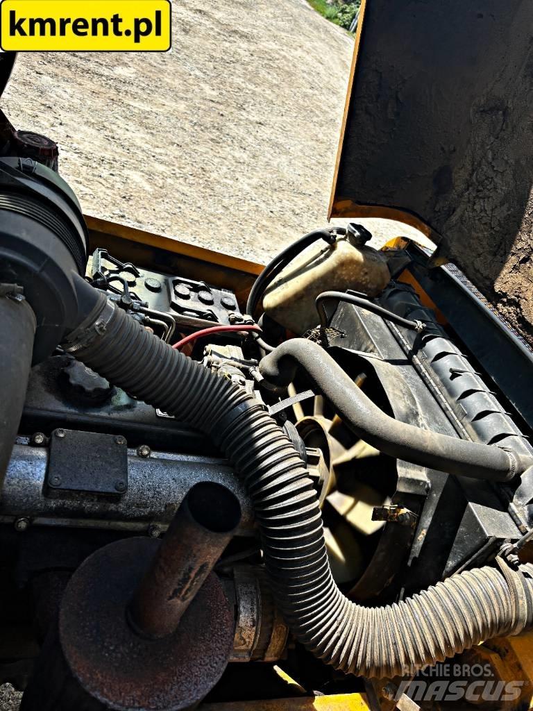 JCB 930 Камиони за херавни местности