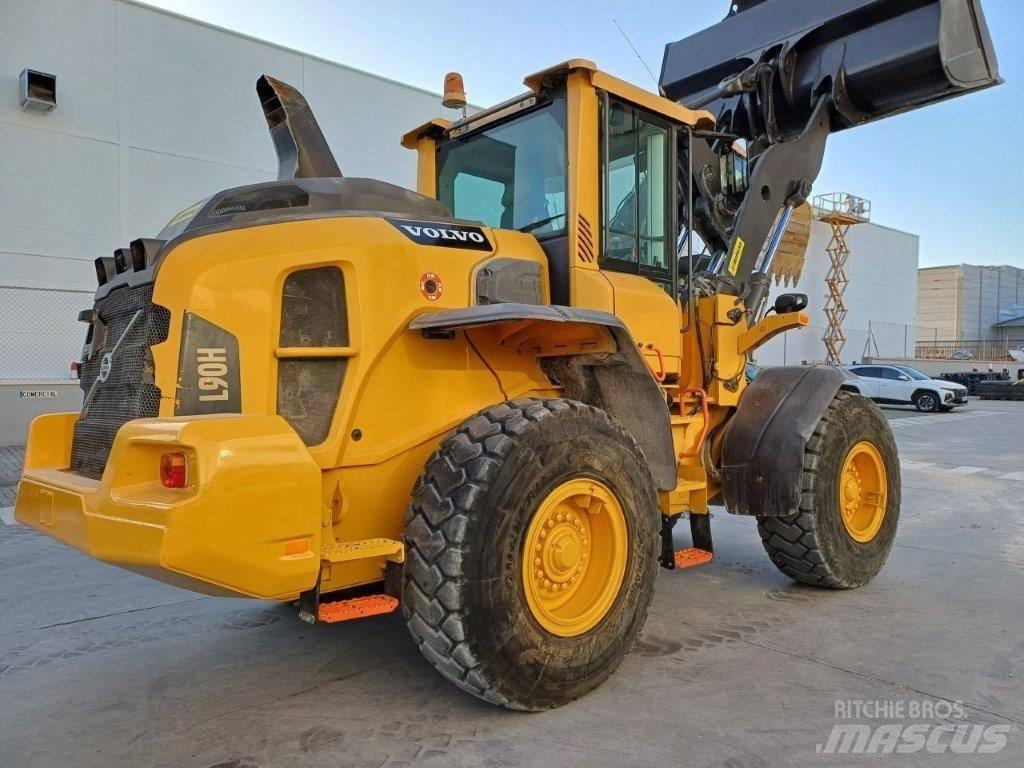 Volvo L 90 H Колесни товарачи