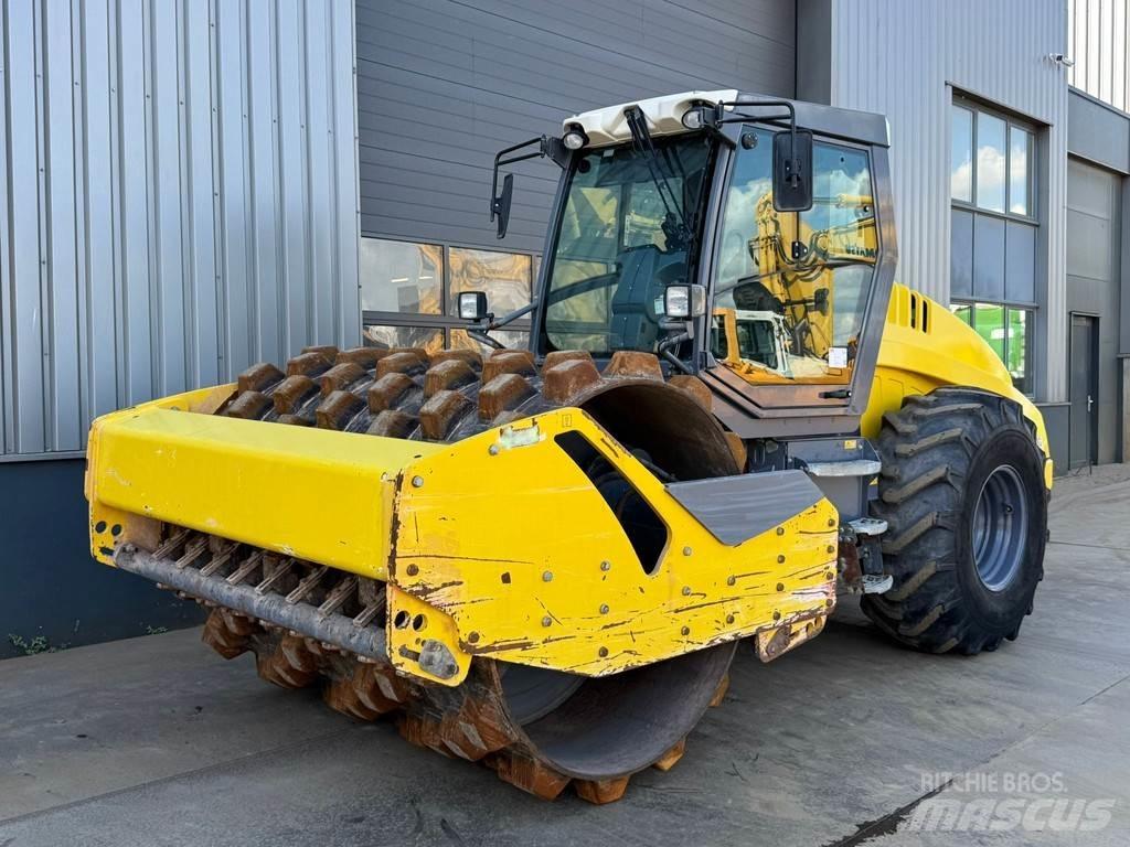 Hamm H13i P Еднобарабанни ролки
