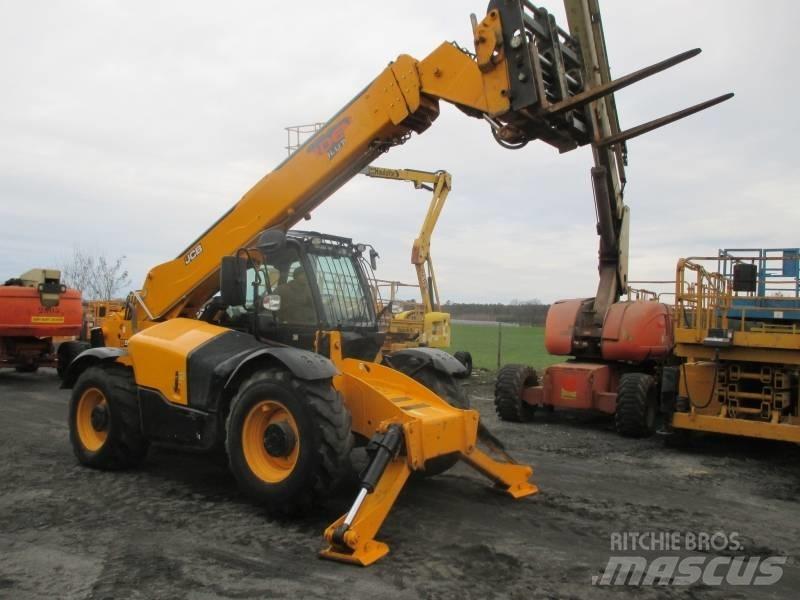 JCB 540-140 Телескопични товарачи