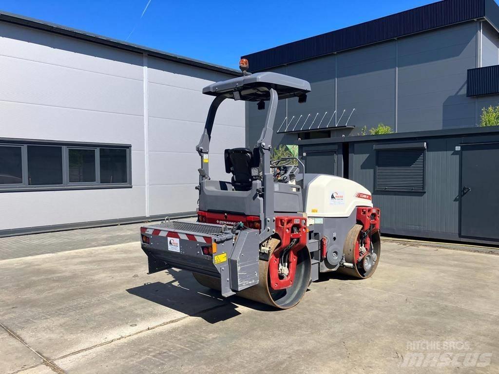Dynapac CC 1400 VI Двойни барабанни ролки
