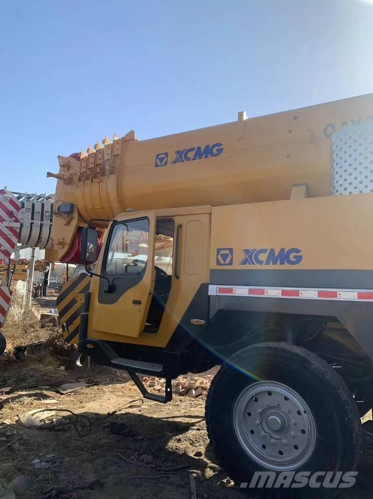 XCMG QY220 Всъдеходни кранове