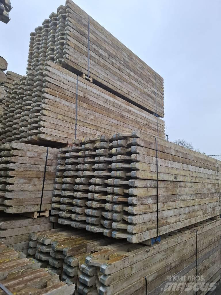 Peri GT24 Träger Кофраж
