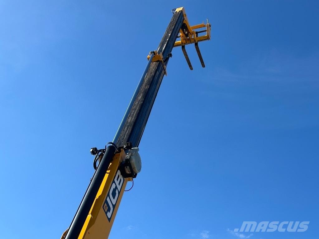 JCB 540-140 Телескопични товарачи