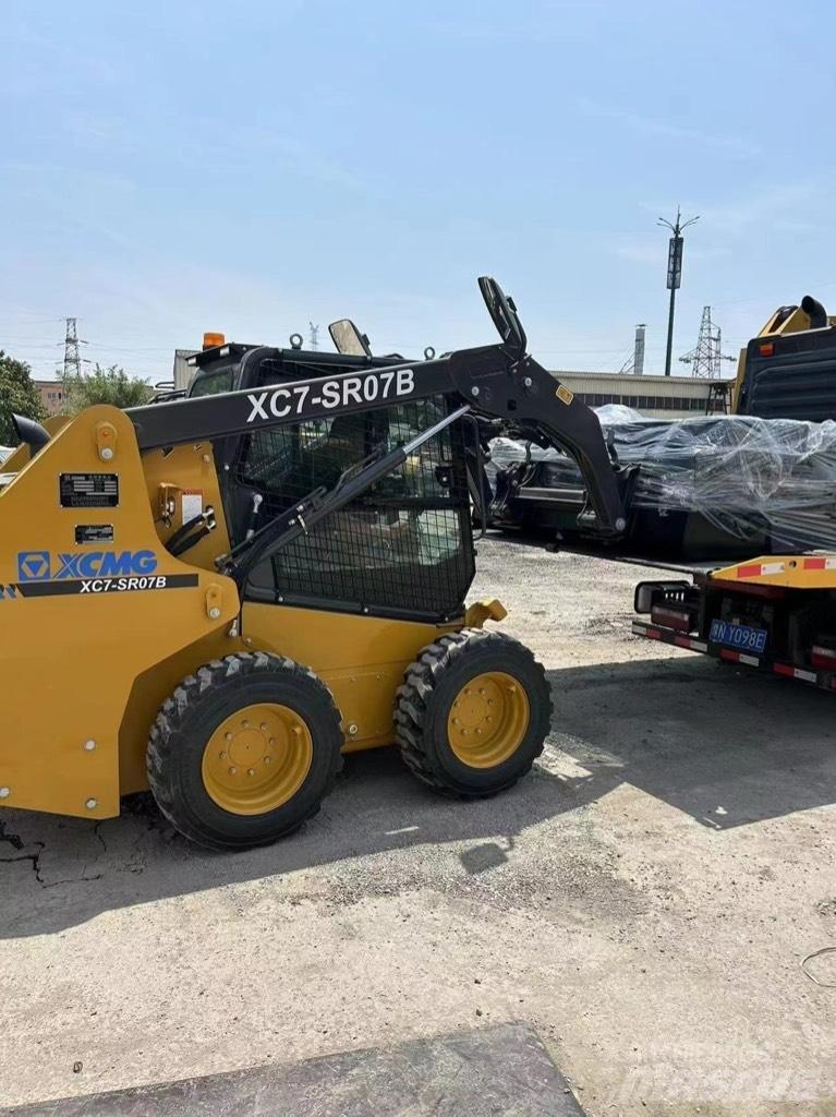 XCMG XC7-SR07B Мини товарачи
