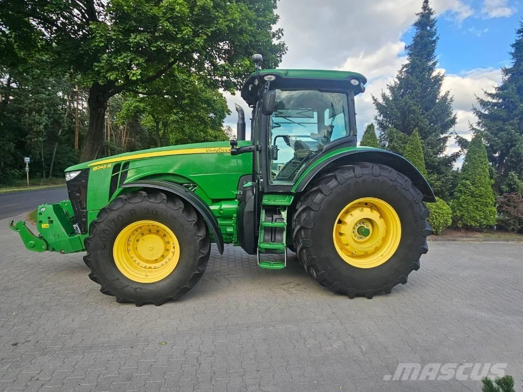 John Deere 8245 R Трактори