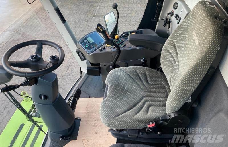 CLAAS AVERO 240 Комбайни