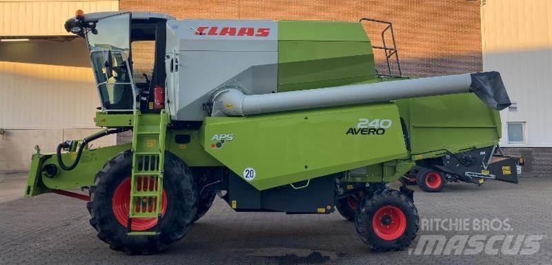 CLAAS AVERO 240 Комбайни