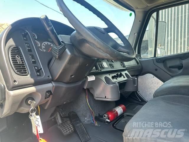 Freightliner M2 Автомобили за пътна помощ