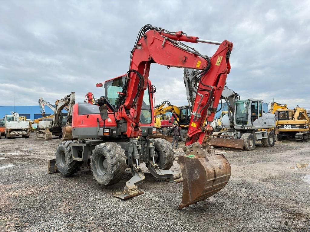 Komatsu PW98MR-8 Колесни екскаватори