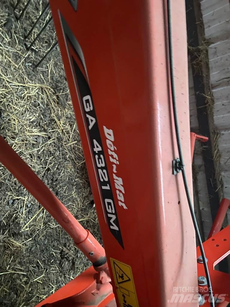 Kuhn GA4321 Уиндроуърс/Косачки за сено и др.
