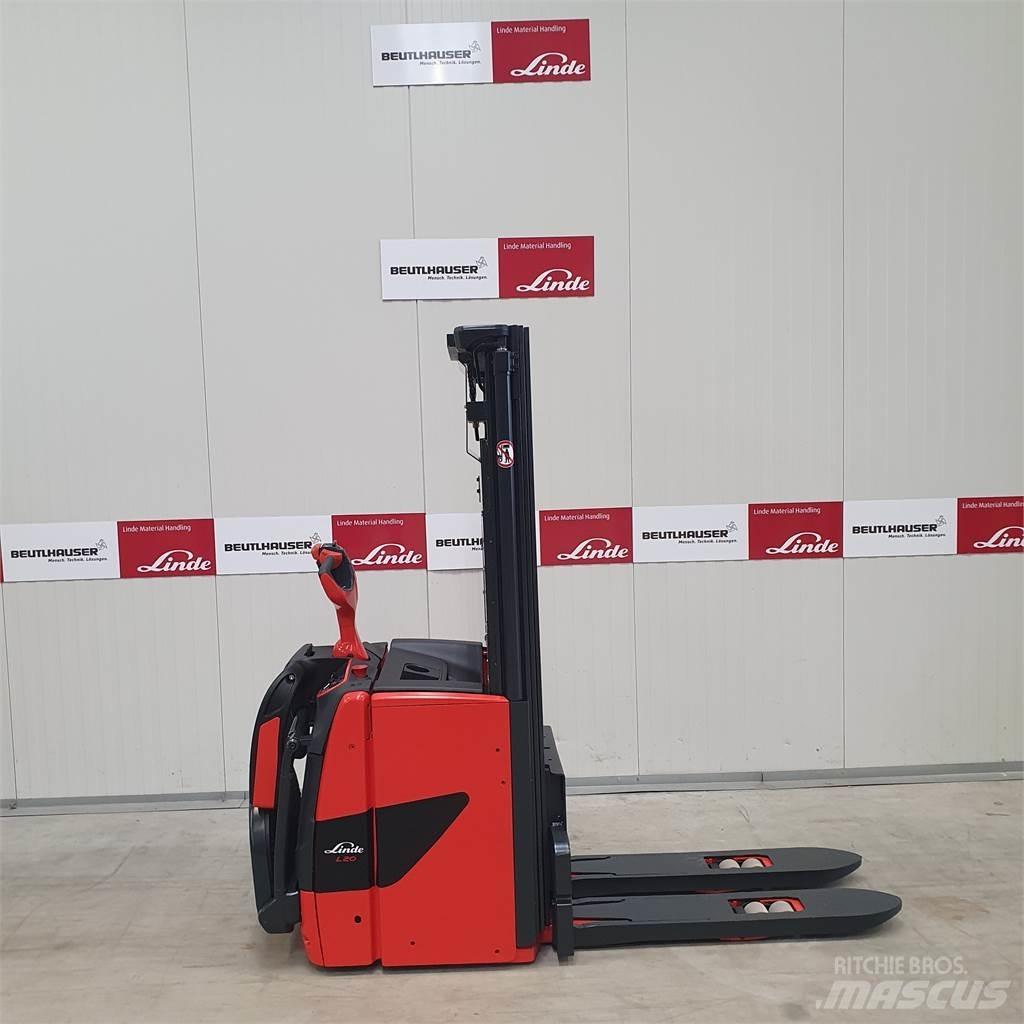 Linde L20APi Колички високоповдигачи с теглич