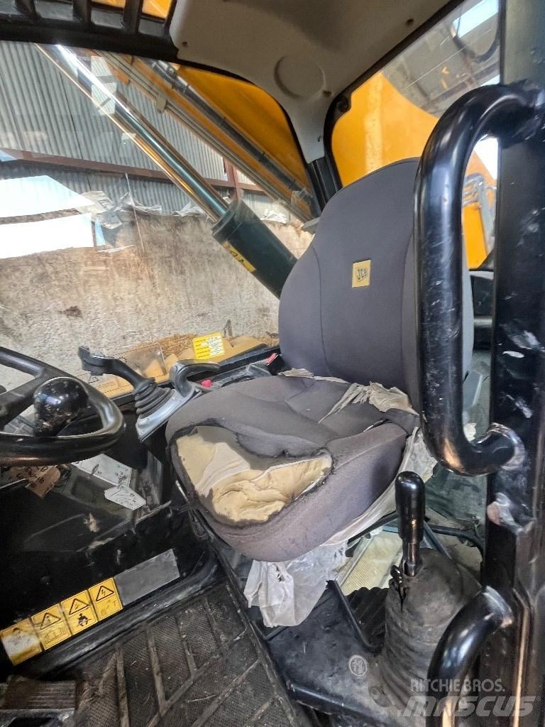 JCB 540-170 Телескопични товарачи