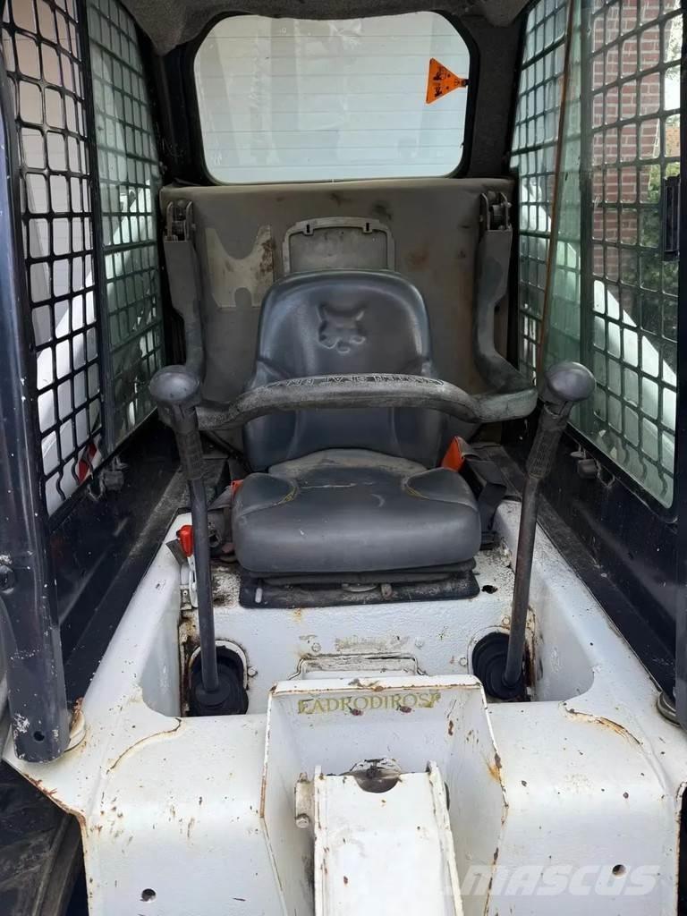 Bobcat S130 Мини товарачи

