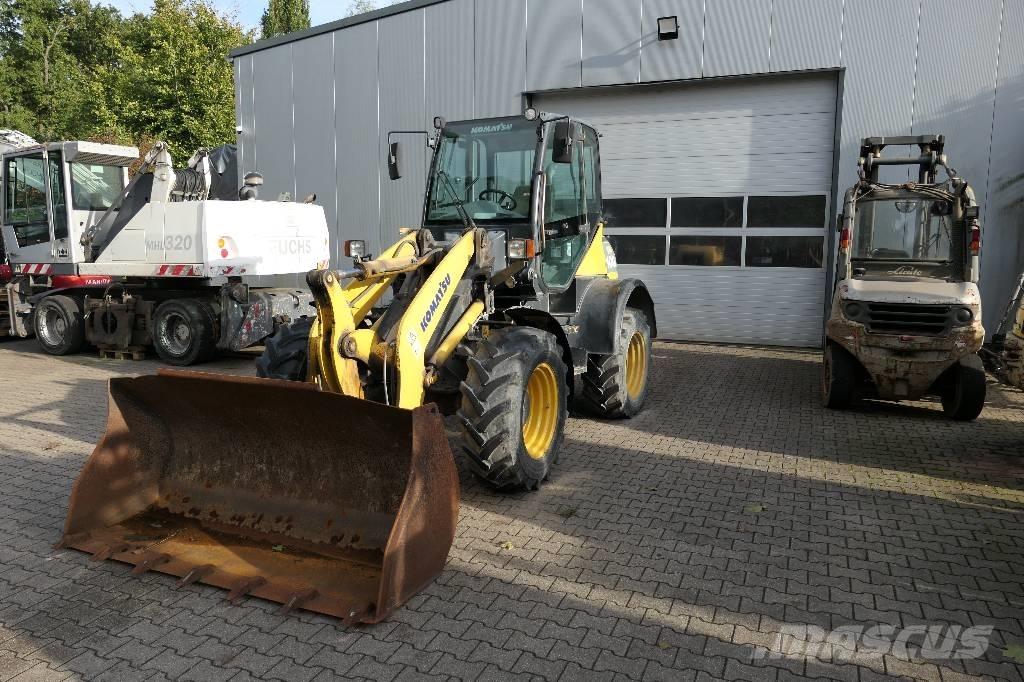 Komatsu WA 100 M-5 Колесни товарачи