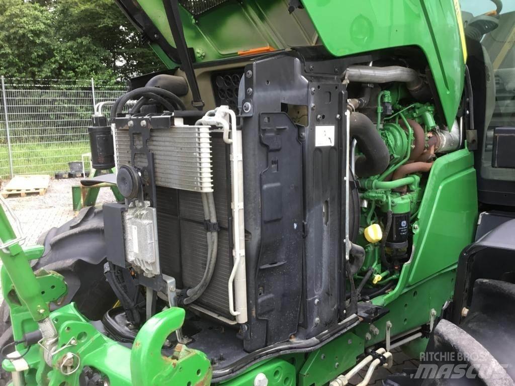 John Deere 6130R Трактори