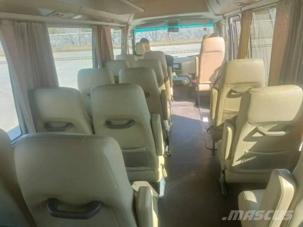 Toyota Coaster Bus Мини бусове