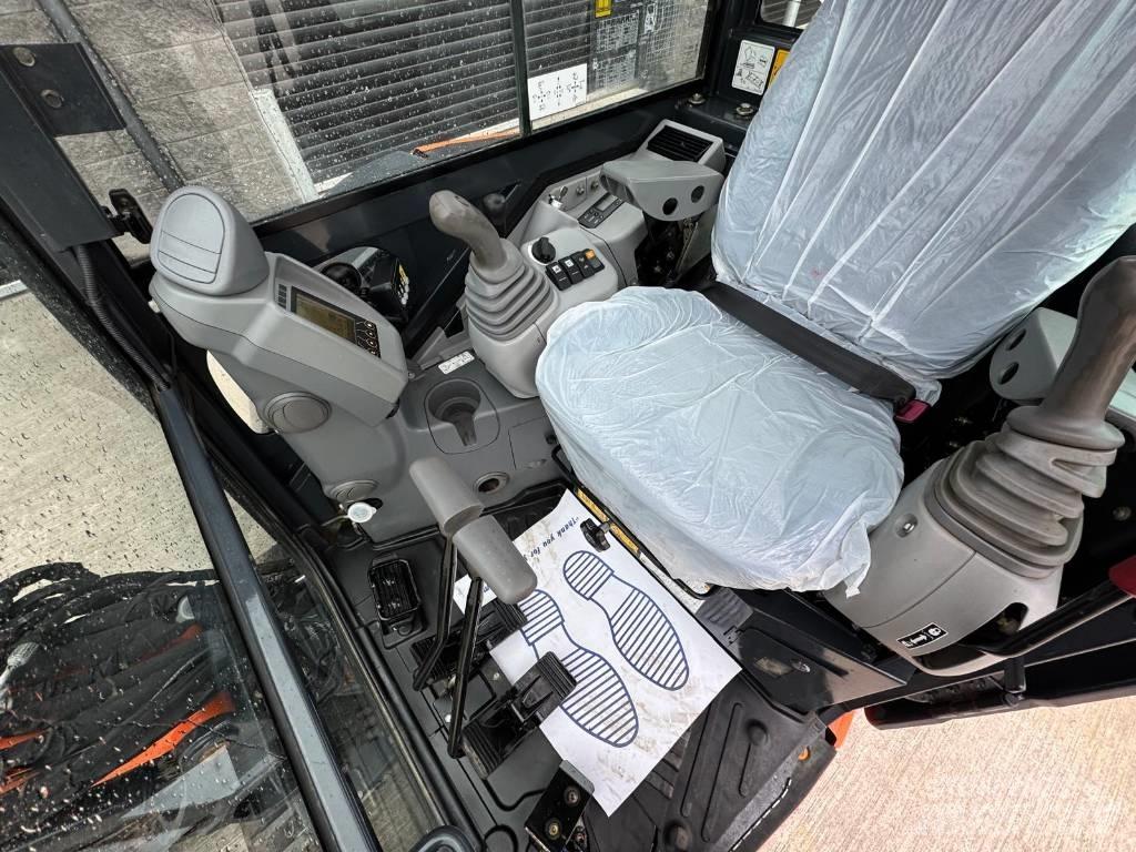 Hitachi ZX 33 U-5 A Мини екскаватори < 7 т