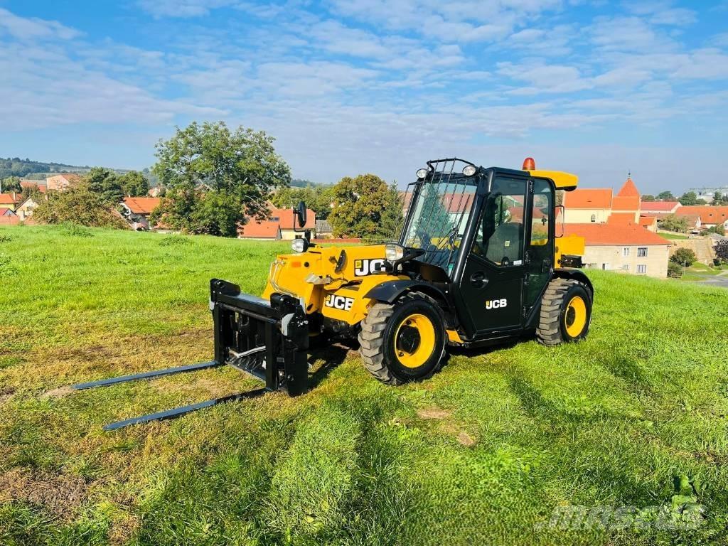 JCB 525-60 Телескопични товарачи