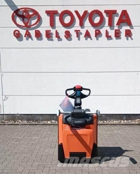 Toyota LPE 250 Колички високоповдигачи с теглич