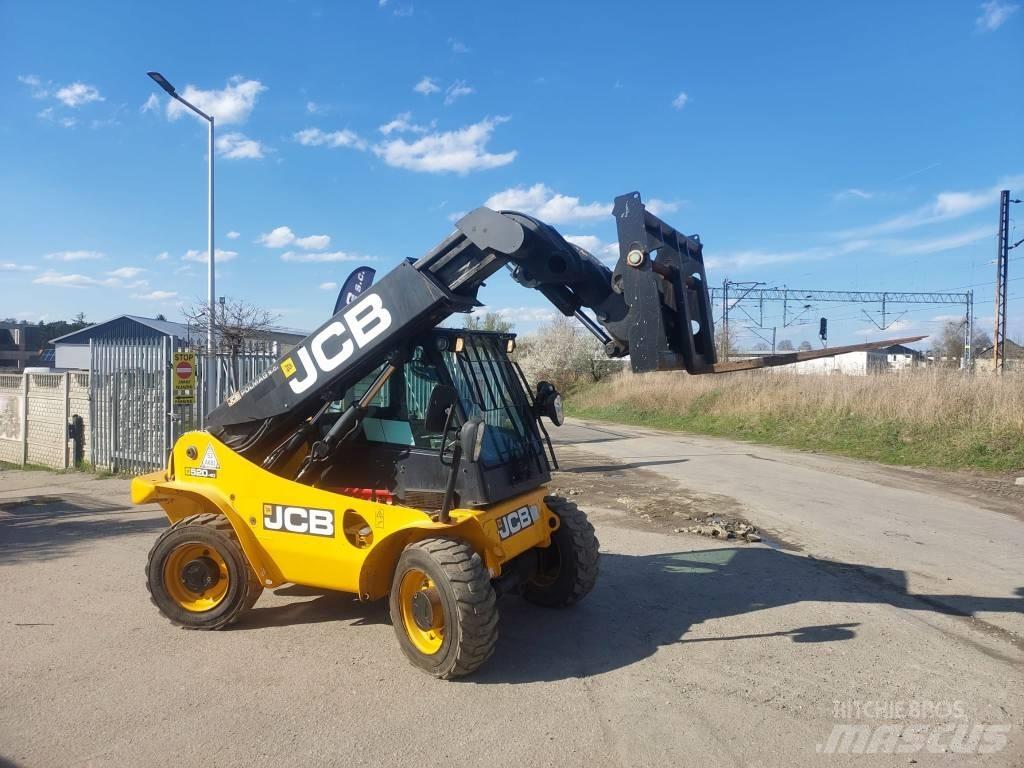 JCB 520-40 Телескопични товарачи