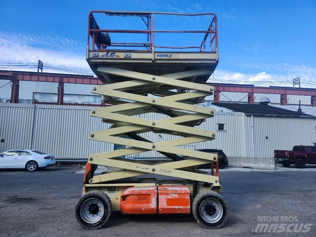 JLG 4069 LE Ножични работни платформи