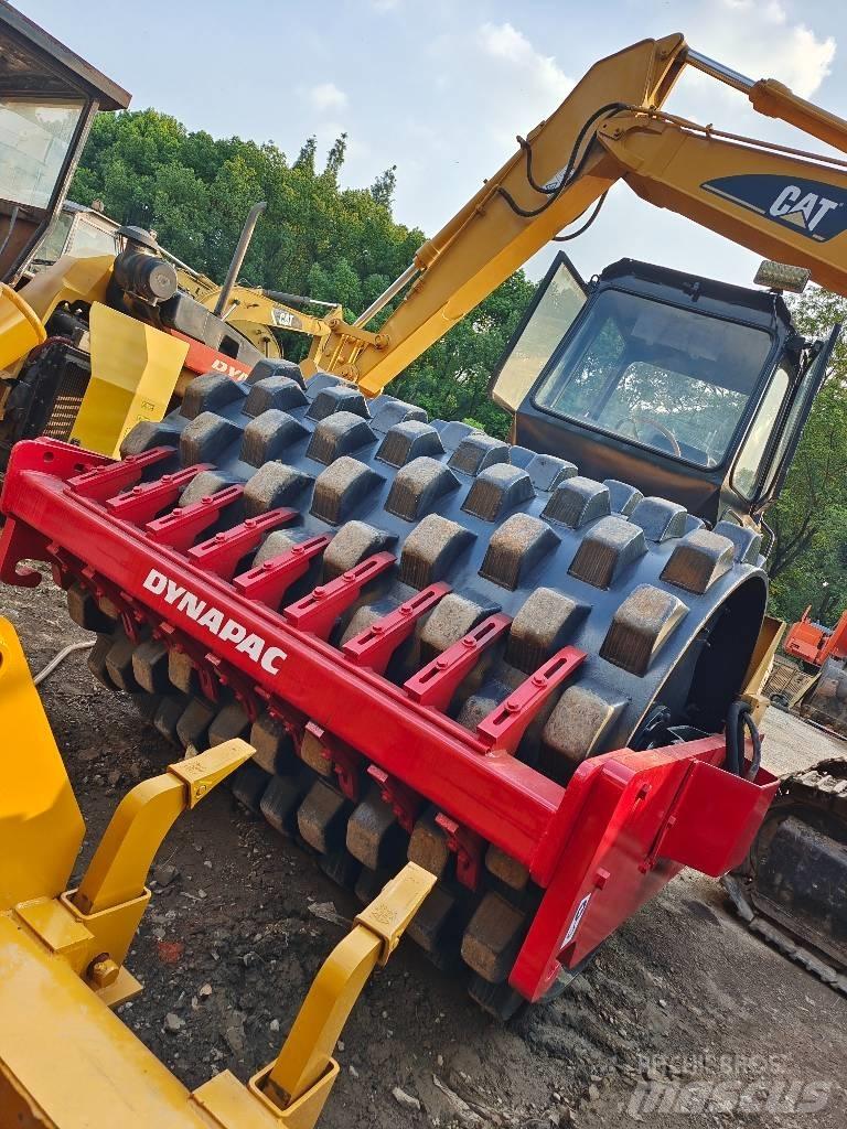 Dynapac CA 301 D Еднобарабанни ролки
