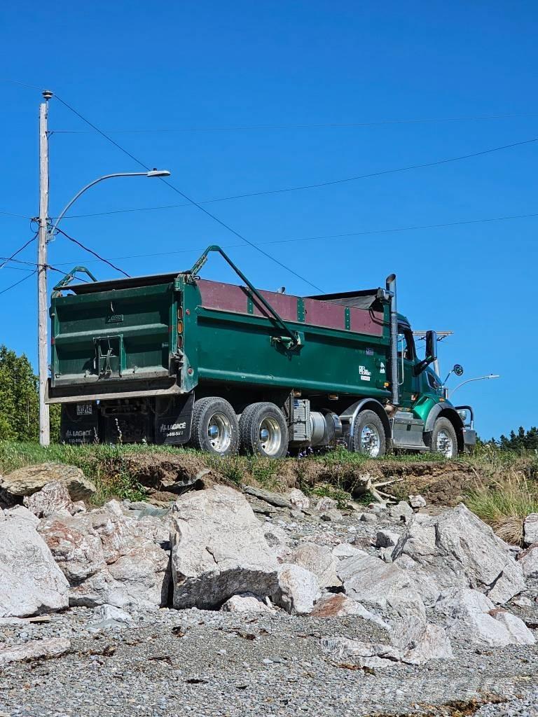 Peterbilt 567 Самосвал