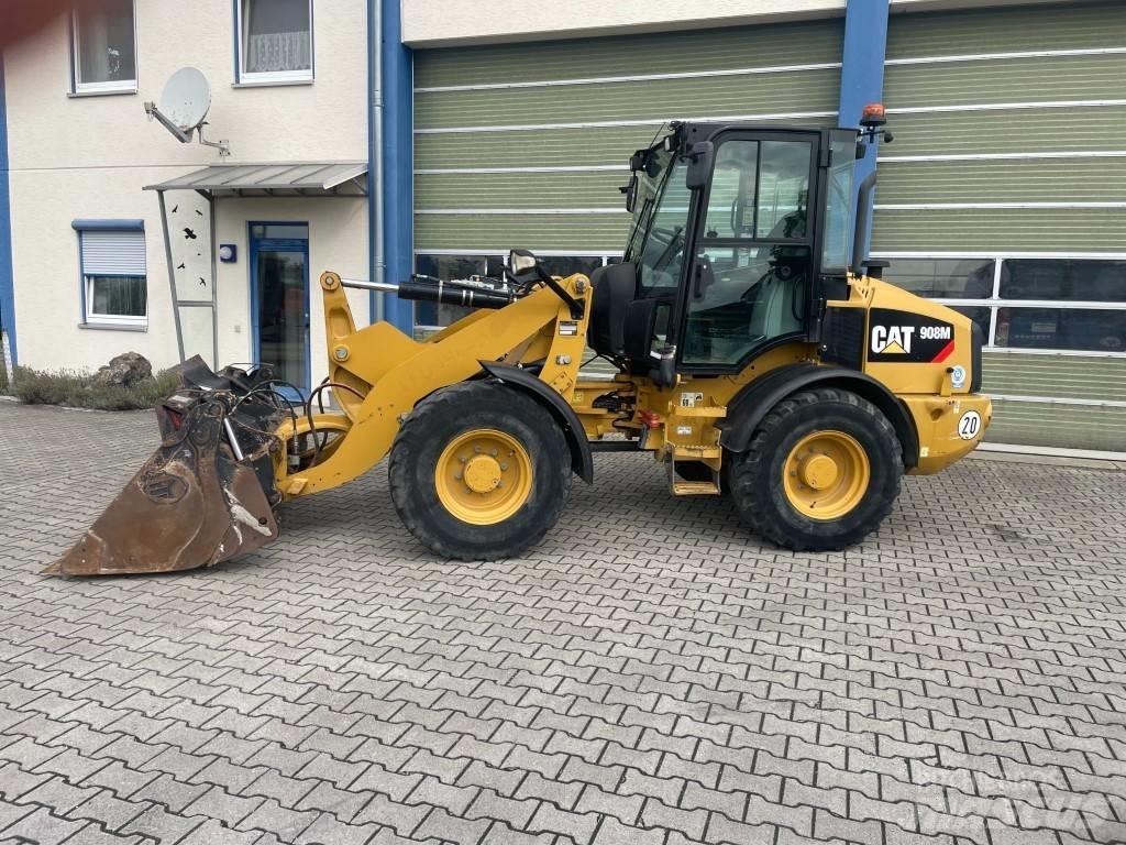 CAT 908 M Колесни товарачи