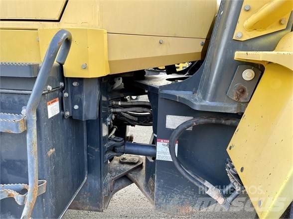 Komatsu WA320 Колесни товарачи