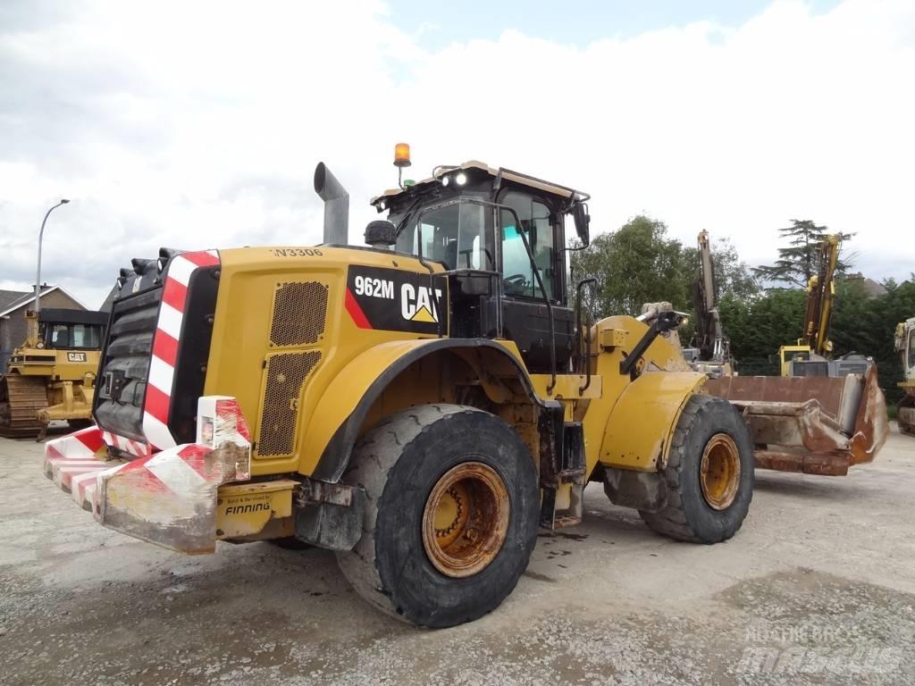 CAT 962 M Колесни товарачи