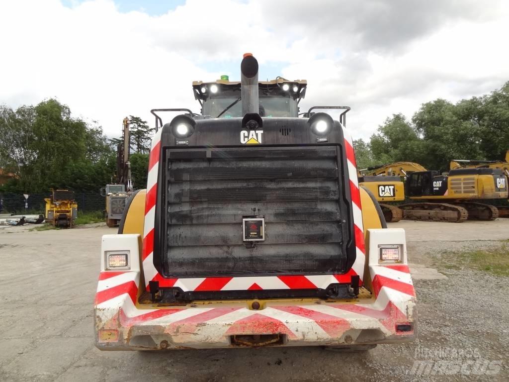 CAT 962 M Колесни товарачи