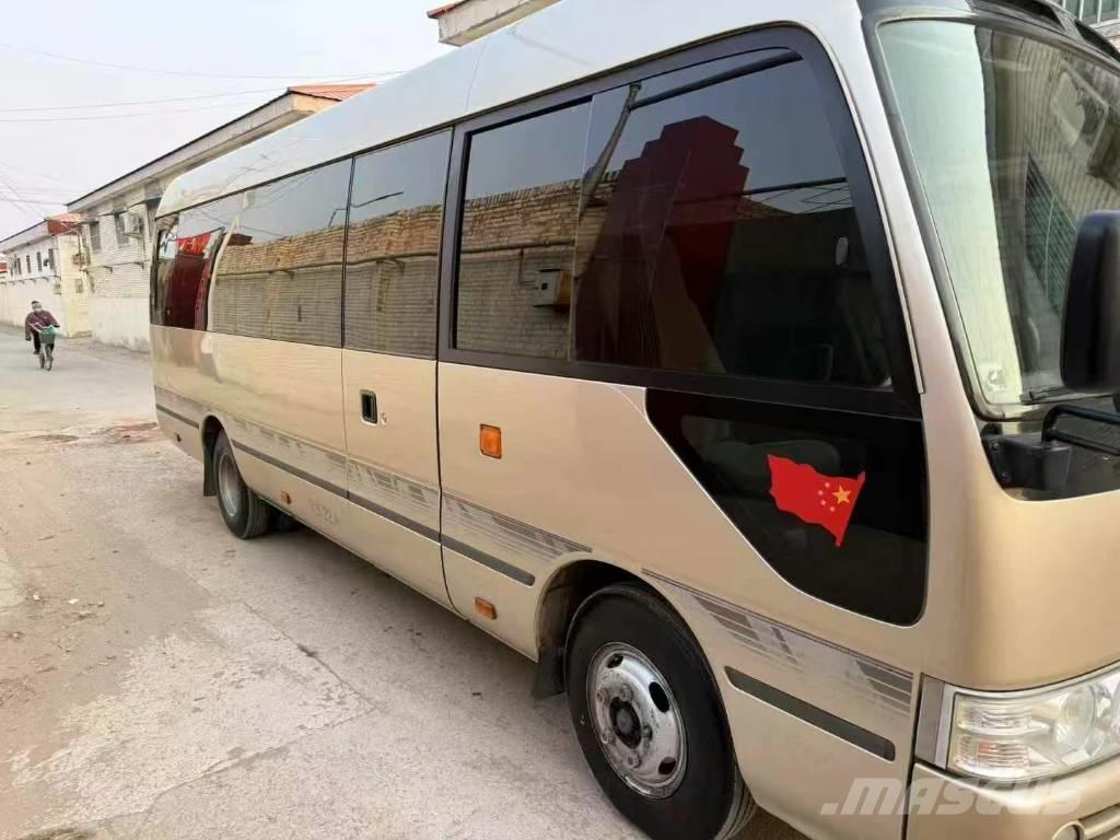 Toyota Coaster Bus Мини бусове