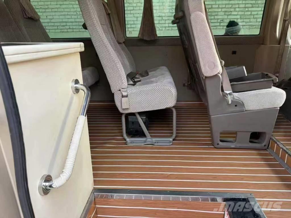 Toyota Coaster Bus Мини бусове