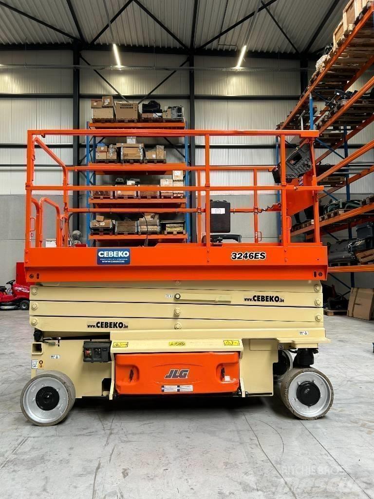 JLG 3246ES Ножични работни платформи