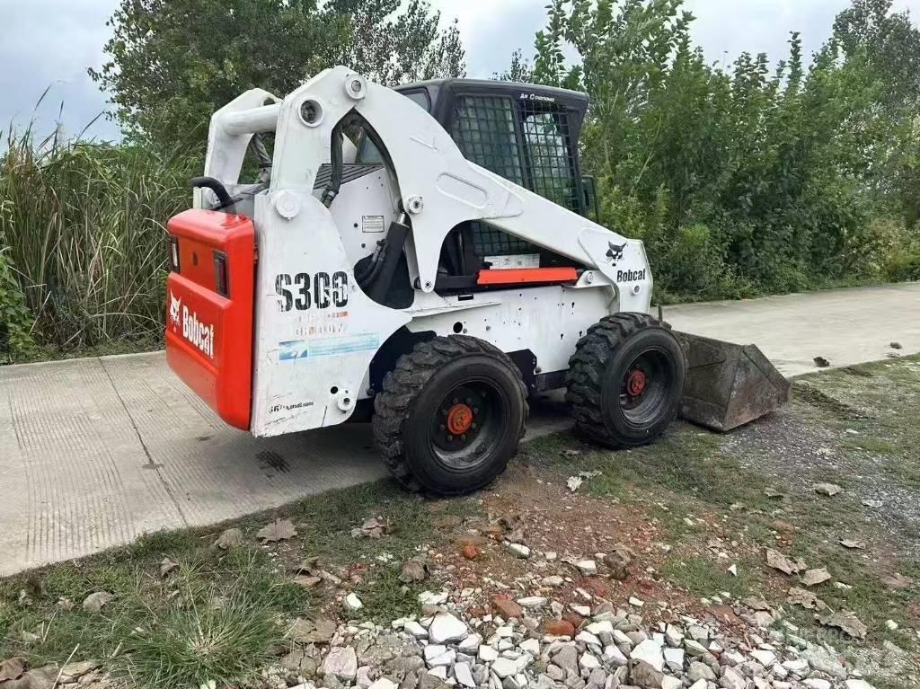 Bobcat S 300 Мини товарачи
