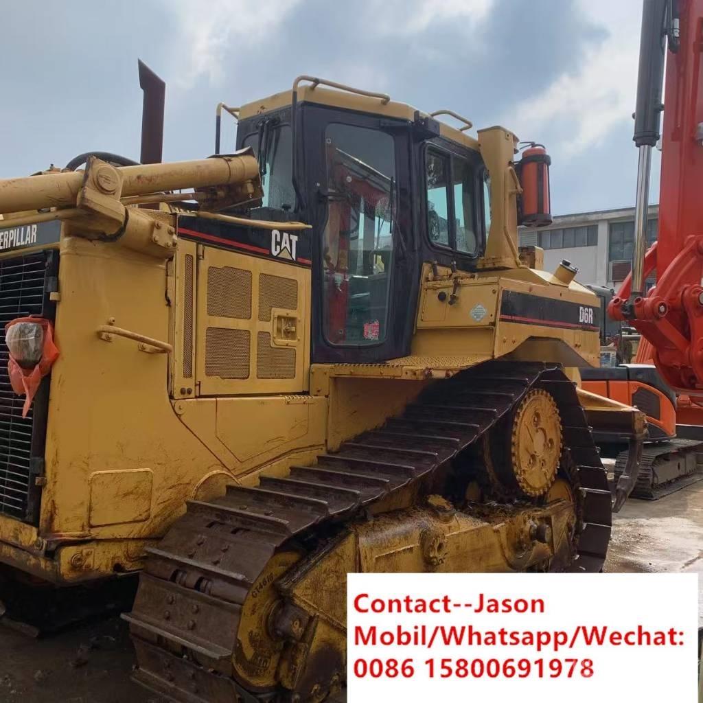 CAT D 6 R III Верижни булдозери
