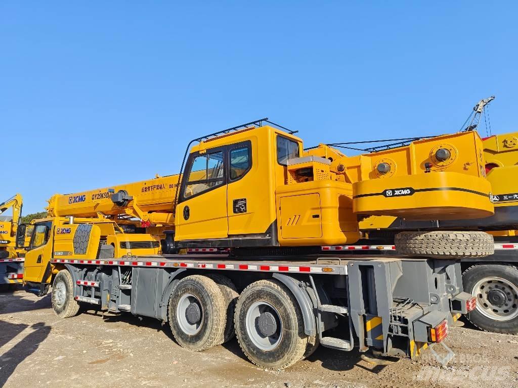 XCMG XCT 25 Всъдеходни кранове